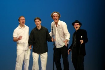 IMG_3423-vi.jpg - 19284 Bytes