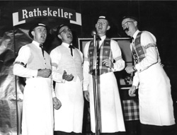 Staff_Sergeants.JPG - 25617 Bytes